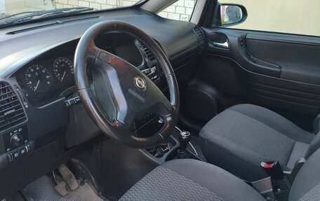Opel Zafira A рестайлинг, 2004 год, 430 000 рублей, 8 фотография
