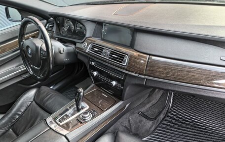 BMW 7 серия, 2010 год, 1 499 000 рублей, 10 фотография