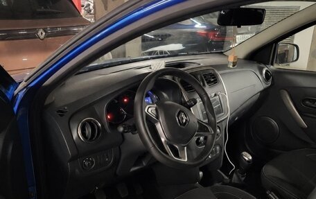 Renault Sandero II рестайлинг, 2022 год, 1 600 000 рублей, 3 фотография