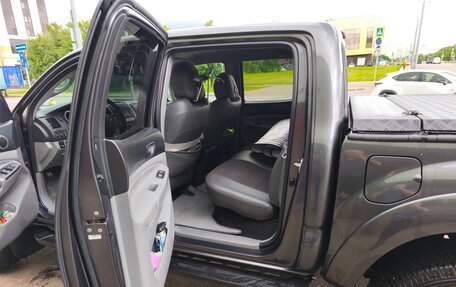 Toyota Tacoma III, 2012 год, 3 900 000 рублей, 17 фотография