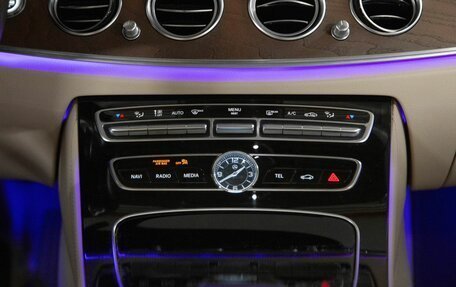 Mercedes-Benz E-Класс, 2016 год, 3 500 000 рублей, 22 фотография