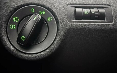 Skoda Rapid I, 2014 год, 999 000 рублей, 18 фотография