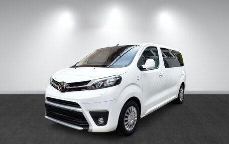 Toyota ProAce II, 2022 год, 2 790 000 рублей, 1 фотография
