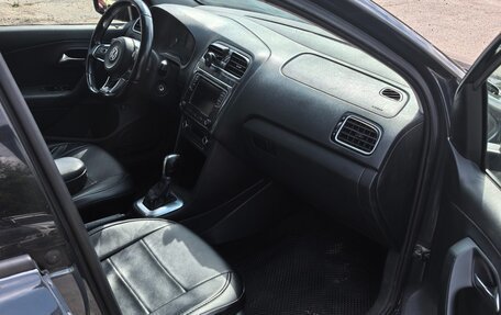 Volkswagen Polo VI (EU Market), 2018 год, 660 000 рублей, 10 фотография