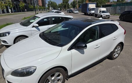 Volvo V40 Cross Country I, 2013 год, 1 275 000 рублей, 2 фотография