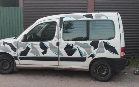 Citroen Berlingo II рестайлинг, 2011 год, 257 000 рублей, 3 фотография