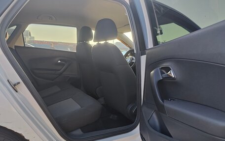 Volkswagen Polo VI (EU Market), 2012 год, 420 000 рублей, 15 фотография
