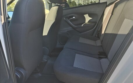 Volkswagen Polo VI (EU Market), 2012 год, 420 000 рублей, 17 фотография