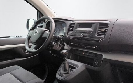 Toyota ProAce II, 2022 год, 2 790 000 рублей, 7 фотография