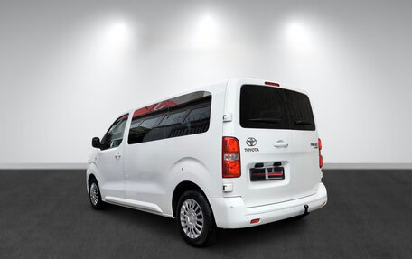 Toyota ProAce II, 2022 год, 2 790 000 рублей, 2 фотография
