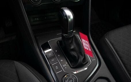 Volkswagen Tiguan II, 2017 год, 2 049 000 рублей, 17 фотография