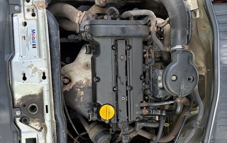 Opel Corsa C рестайлинг, 2001 год, 62 000 рублей, 10 фотография