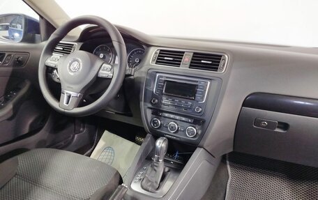 Volkswagen Jetta VI, 2014 год, 980 000 рублей, 14 фотография