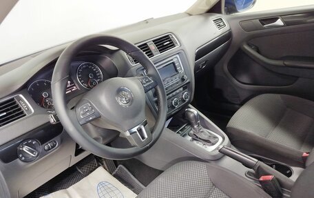 Volkswagen Jetta VI, 2014 год, 980 000 рублей, 21 фотография