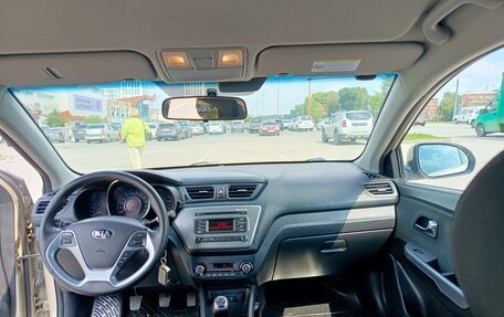 KIA Rio III рестайлинг, 2015 год, 890 000 рублей, 10 фотография