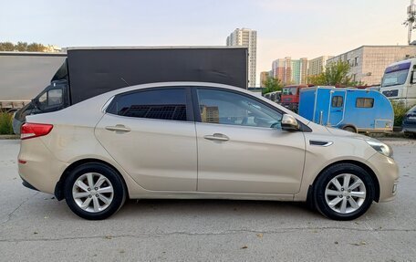 KIA Rio III рестайлинг, 2015 год, 890 000 рублей, 15 фотография