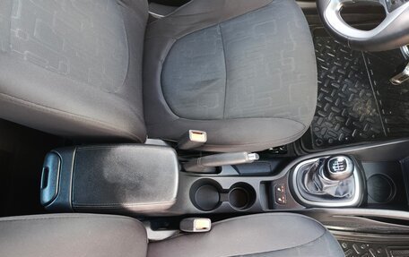 KIA Rio III рестайлинг, 2015 год, 890 000 рублей, 17 фотография