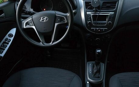Hyundai Solaris II рестайлинг, 2015 год, 870 000 рублей, 7 фотография