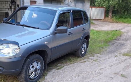 Chevrolet Niva I рестайлинг, 2014 год, 570 000 рублей, 2 фотография