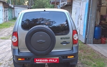 Chevrolet Niva I рестайлинг, 2014 год, 570 000 рублей, 4 фотография
