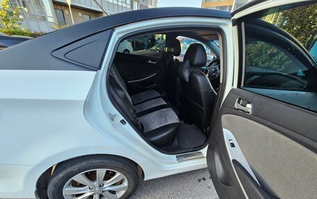 Hyundai Solaris II рестайлинг, 2012 год, 620 000 рублей, 7 фотография