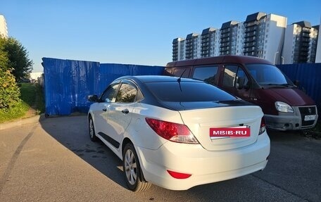 Hyundai Solaris II рестайлинг, 2012 год, 620 000 рублей, 3 фотография