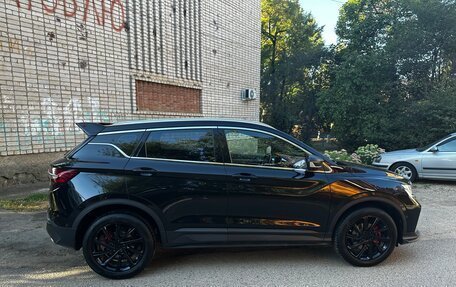 Geely Coolray I, 2022 год, 1 700 000 рублей, 2 фотография