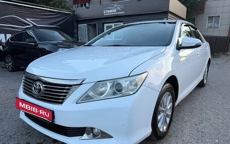 Toyota Camry, 2012 год, 1 357 000 рублей, 2 фотография