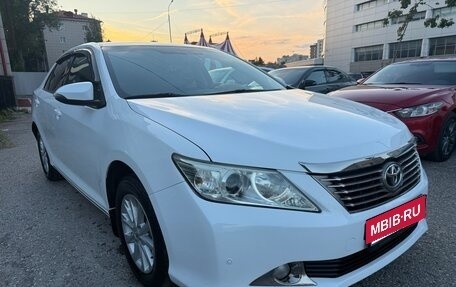 Toyota Camry, 2012 год, 1 357 000 рублей, 3 фотография