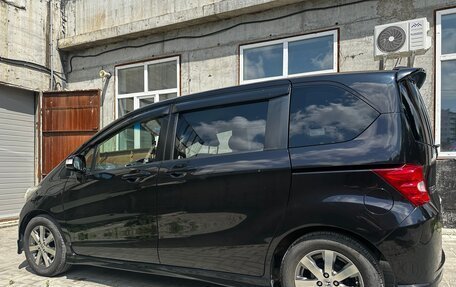 Honda Freed I, 2009 год, 815 000 рублей, 3 фотография