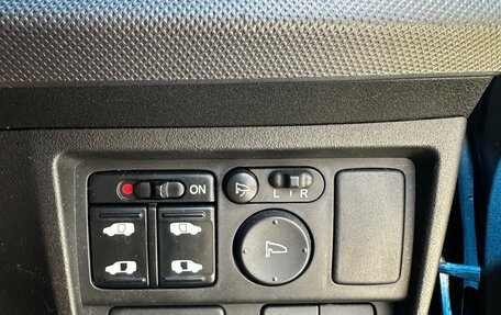 Honda Freed I, 2009 год, 815 000 рублей, 15 фотография