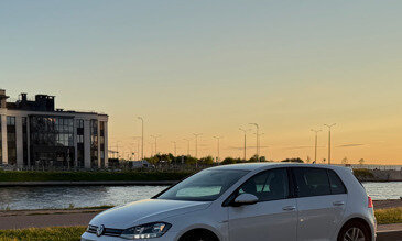 Volkswagen Golf VII, 2018 год, 2 500 000 рублей, 27 фотография
