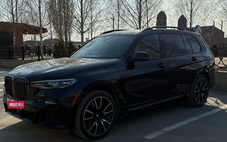 BMW X7, 2021 год, 7 000 000 рублей, 2 фотография