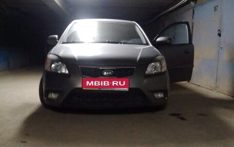 KIA Rio II, 2009 год, 550 000 рублей, 1 фотография