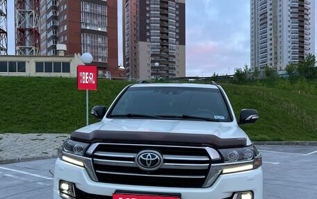 Toyota Land Cruiser 200, 2018 год, 7 400 000 рублей, 1 фотография