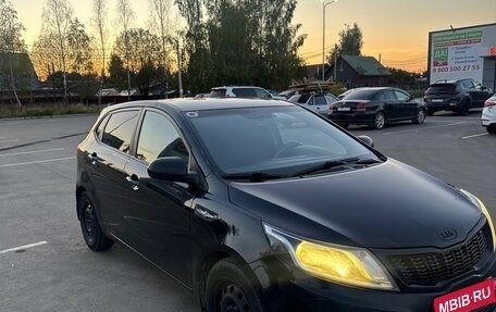 KIA Rio III рестайлинг, 2015 год, 680 000 рублей, 1 фотография