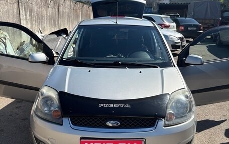 Ford Fiesta, 2006 год, 300 000 рублей, 1 фотография