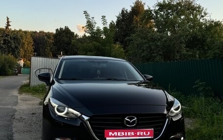 Mazda 3, 2018 год, 1 950 000 рублей, 1 фотография