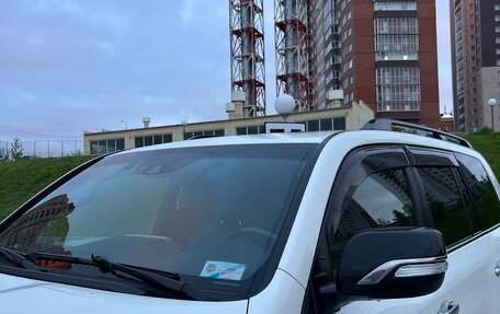 Toyota Land Cruiser 200, 2018 год, 7 400 000 рублей, 3 фотография