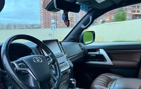 Toyota Land Cruiser 200, 2018 год, 7 400 000 рублей, 17 фотография