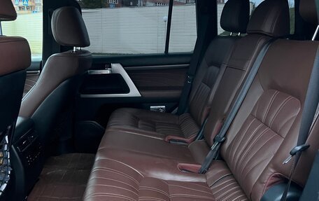 Toyota Land Cruiser 200, 2018 год, 7 400 000 рублей, 20 фотография