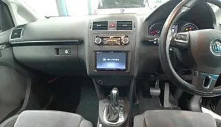 Volkswagen Touran III, 2011 год, 671 648 рублей, 1 фотография