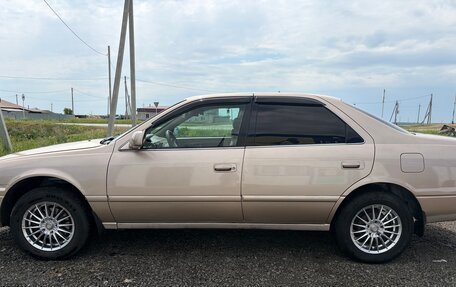 Toyota Camry, 2001 год, 550 000 рублей, 14 фотография