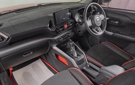 Daihatsu Rocky, 2020 год, 1 350 000 рублей, 8 фотография