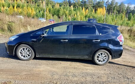 Toyota Prius Alpha I (ZVW40/41), 2015 год, 1 200 000 рублей, 4 фотография