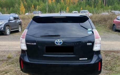 Toyota Prius Alpha I (ZVW40/41), 2015 год, 1 200 000 рублей, 3 фотография