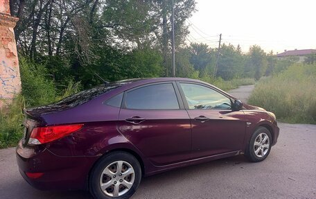 Hyundai Solaris II рестайлинг, 2012 год, 690 000 рублей, 6 фотография