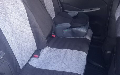 Hyundai Solaris II рестайлинг, 2012 год, 690 000 рублей, 22 фотография