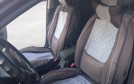 Hyundai Solaris II рестайлинг, 2012 год, 690 000 рублей, 20 фотография