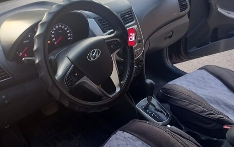 Hyundai Solaris II рестайлинг, 2012 год, 690 000 рублей, 11 фотография